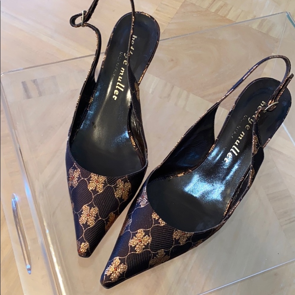 Brown metallic sling back with copper design